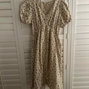 Neuflora Estherwood dress Size Small